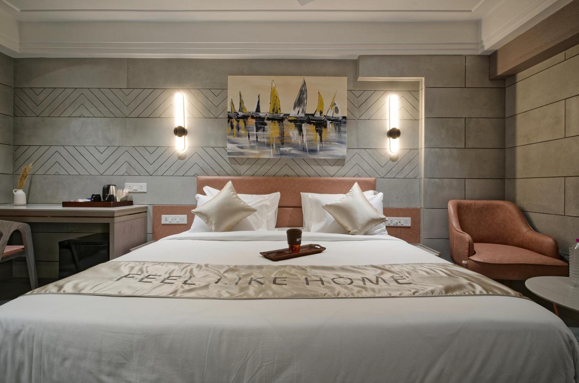Golden Plaza Hotel Ahmedabad Luaran gambar
