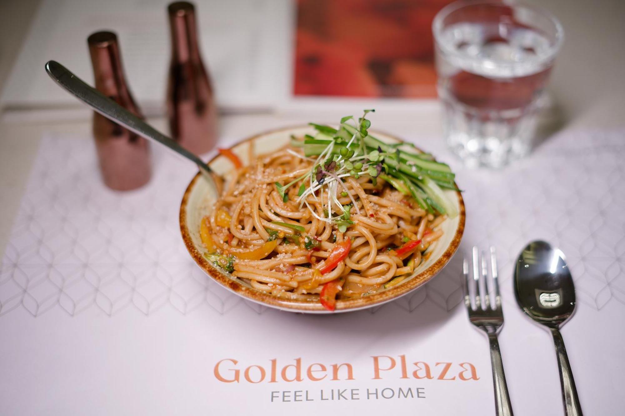 Golden Plaza Hotel Ahmedabad Luaran gambar